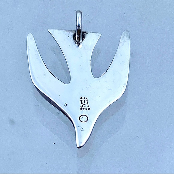 James Avery RETIRED Sterling DOVE OF PEACE Pendant - Picture 2 of 3